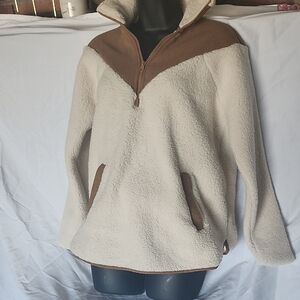 Time and Tru Cream and Tan Fleece Pullover